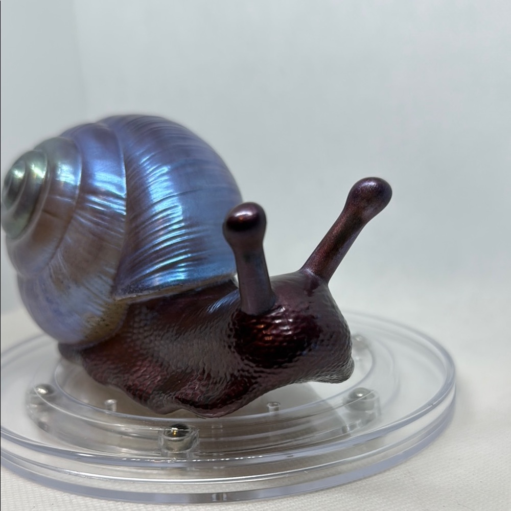 Iridescent Resin Snail Figurine - Picture 2 of 12